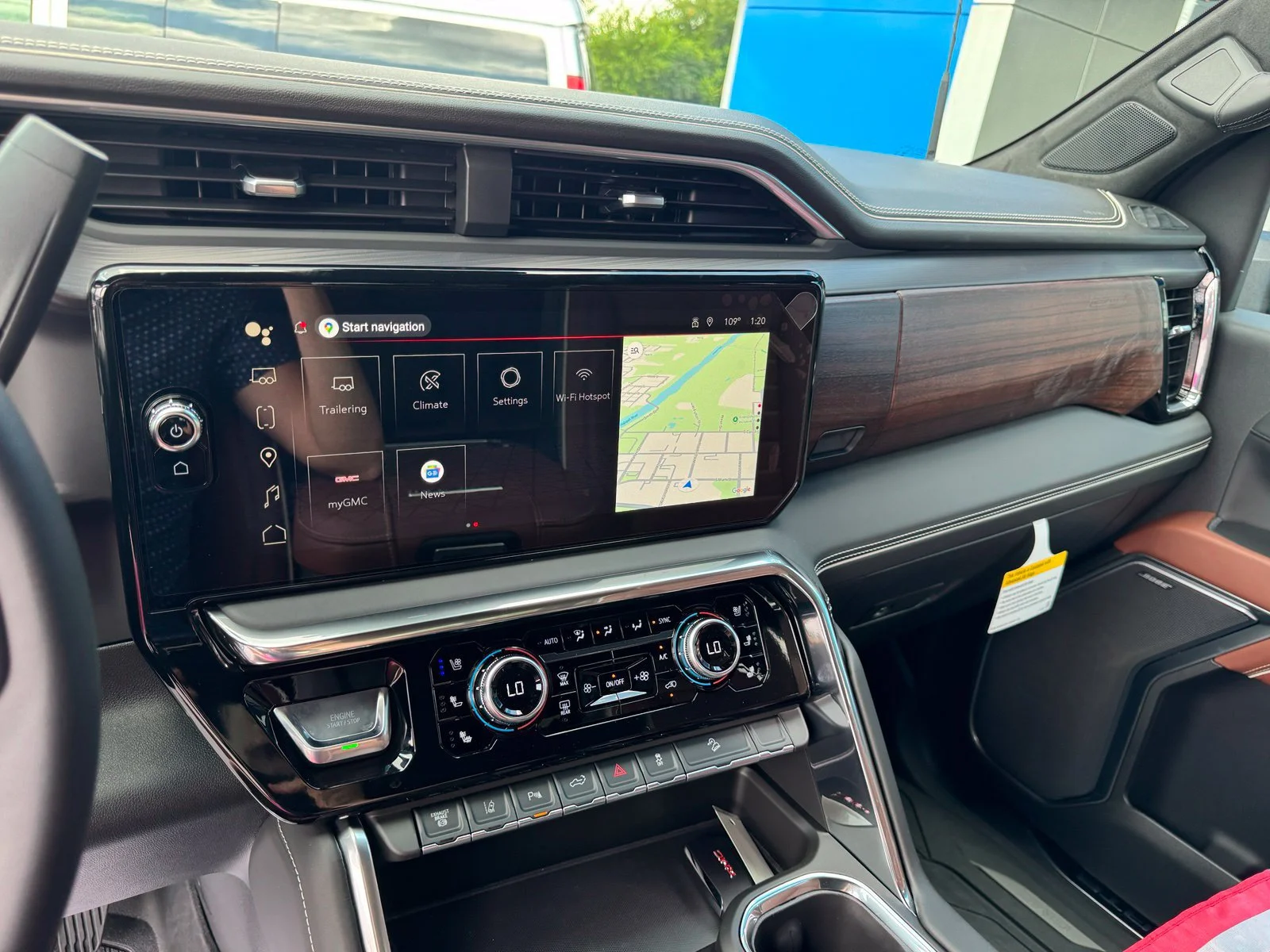 2026 GMC Sierra 2500HD Denali Ultimate - Photo 13
