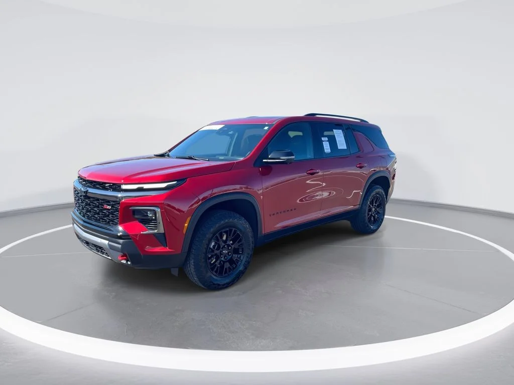 Used 2025 Red Chevrolet Z71 image 4