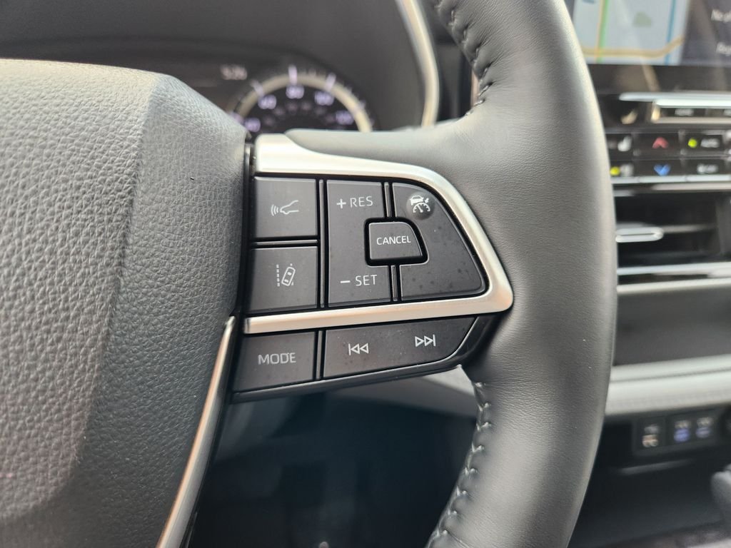 Used 2022 Magnetic Gray Metallic Toyota Platinum image 28