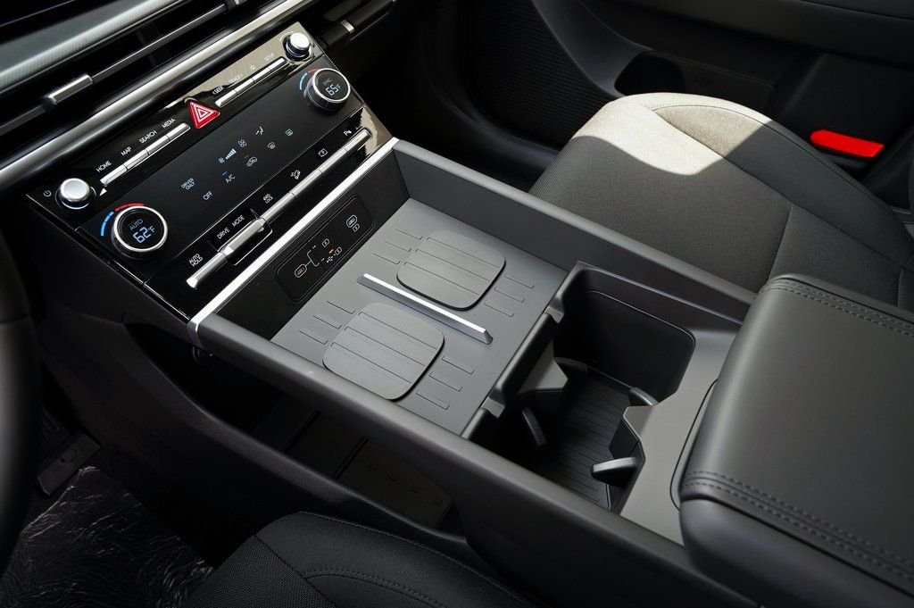 New 2026 Phantom Black Hyundai SE image 42