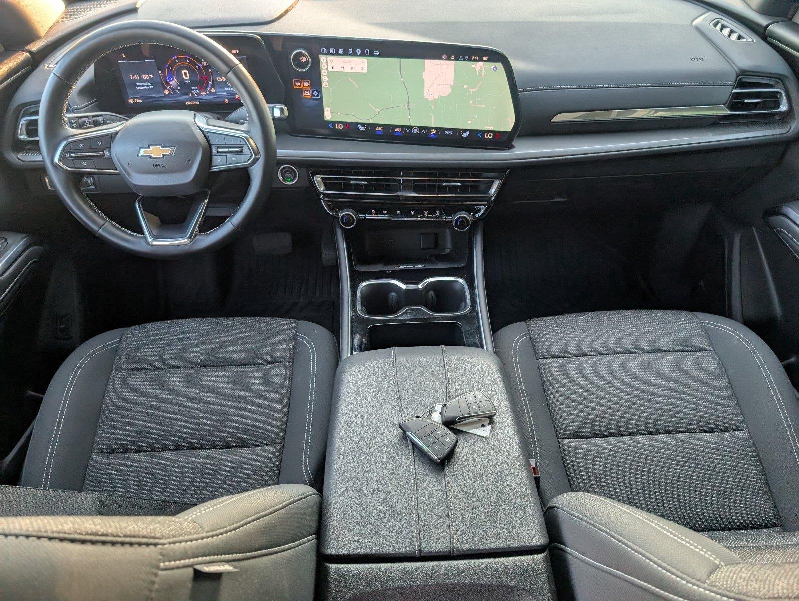 Used 2025 Lakeshore Blue Metallic Chevrolet LT image 32