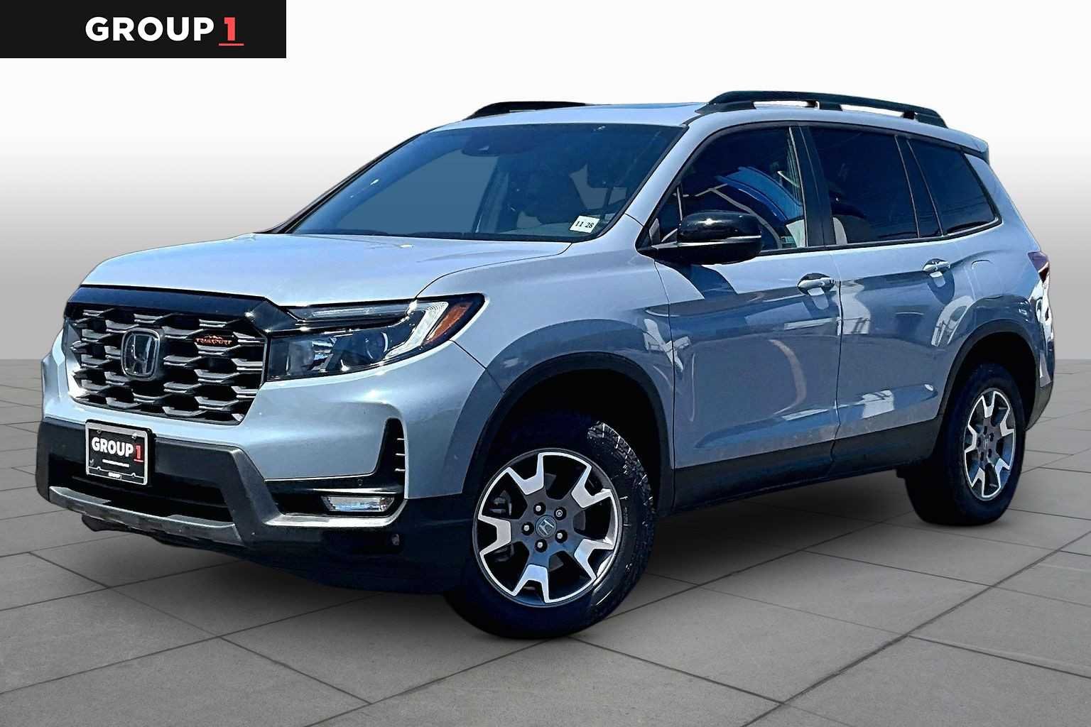 銀　2023 パンダ Pre-Owned 2023 Honda Passport AWD TRAILSPORT Sport Utility in