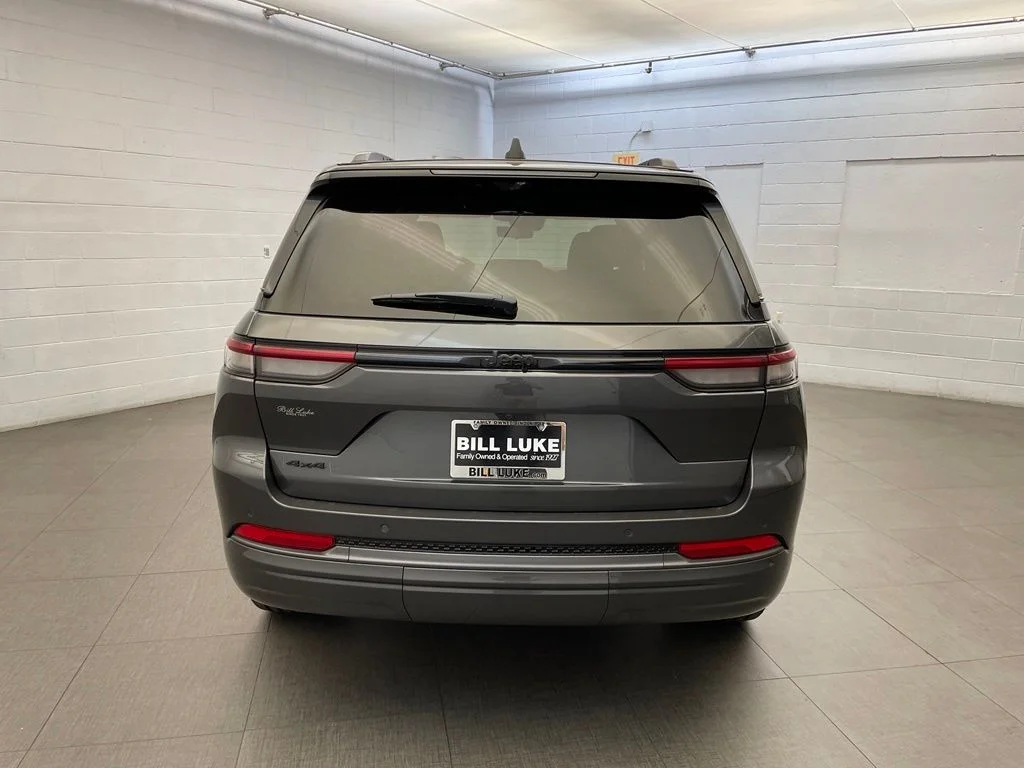 New 2026 Gray Jeep Limited Reserve image 4