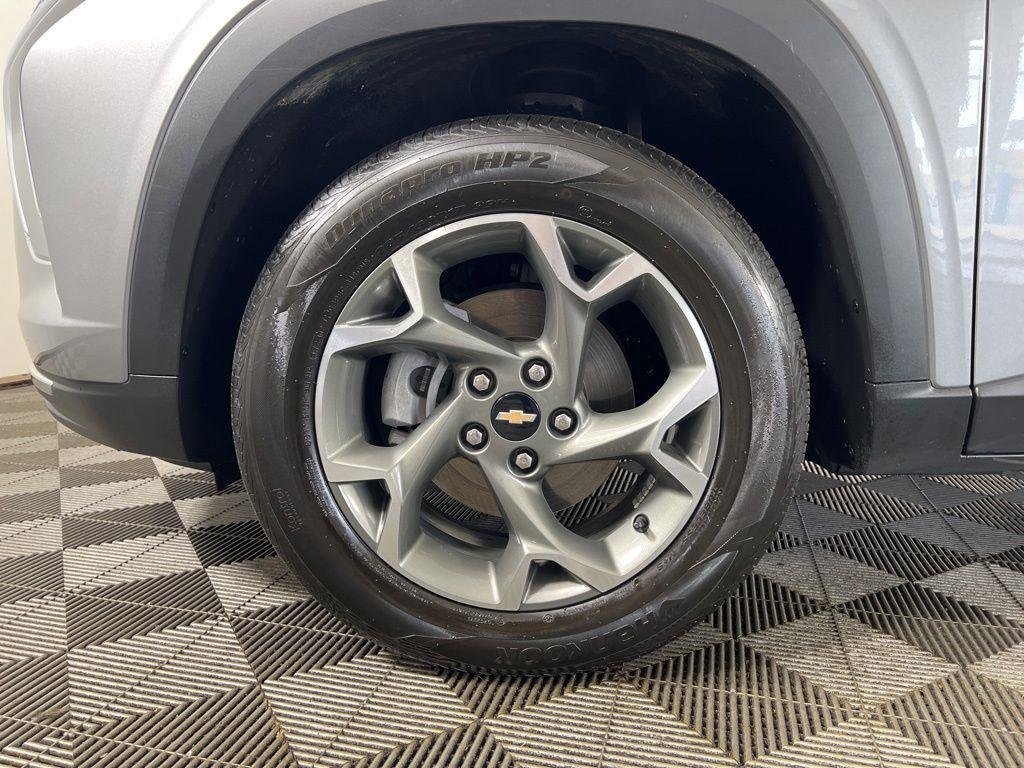 Used 2024 Sterling Gray Metallic Chevrolet LT image 30