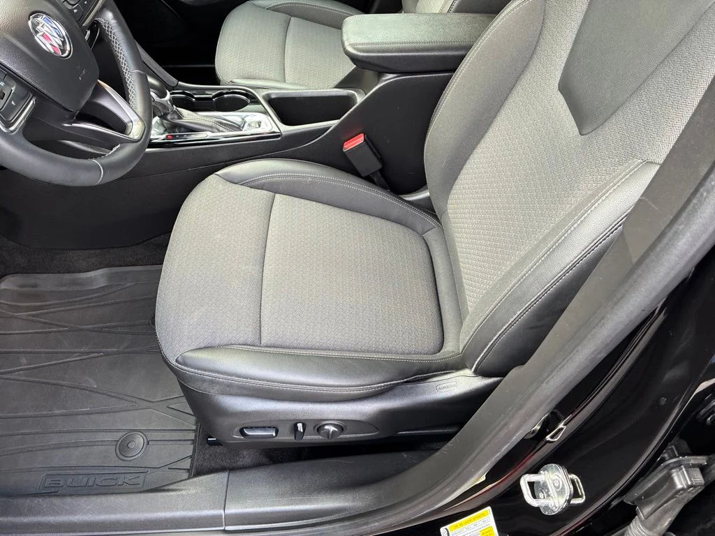 Used 2023 Black Buick Select image 12