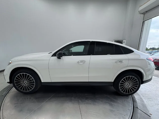 New 2026 Polar White Mercedes-Benz GLC 300 Coupe image 17