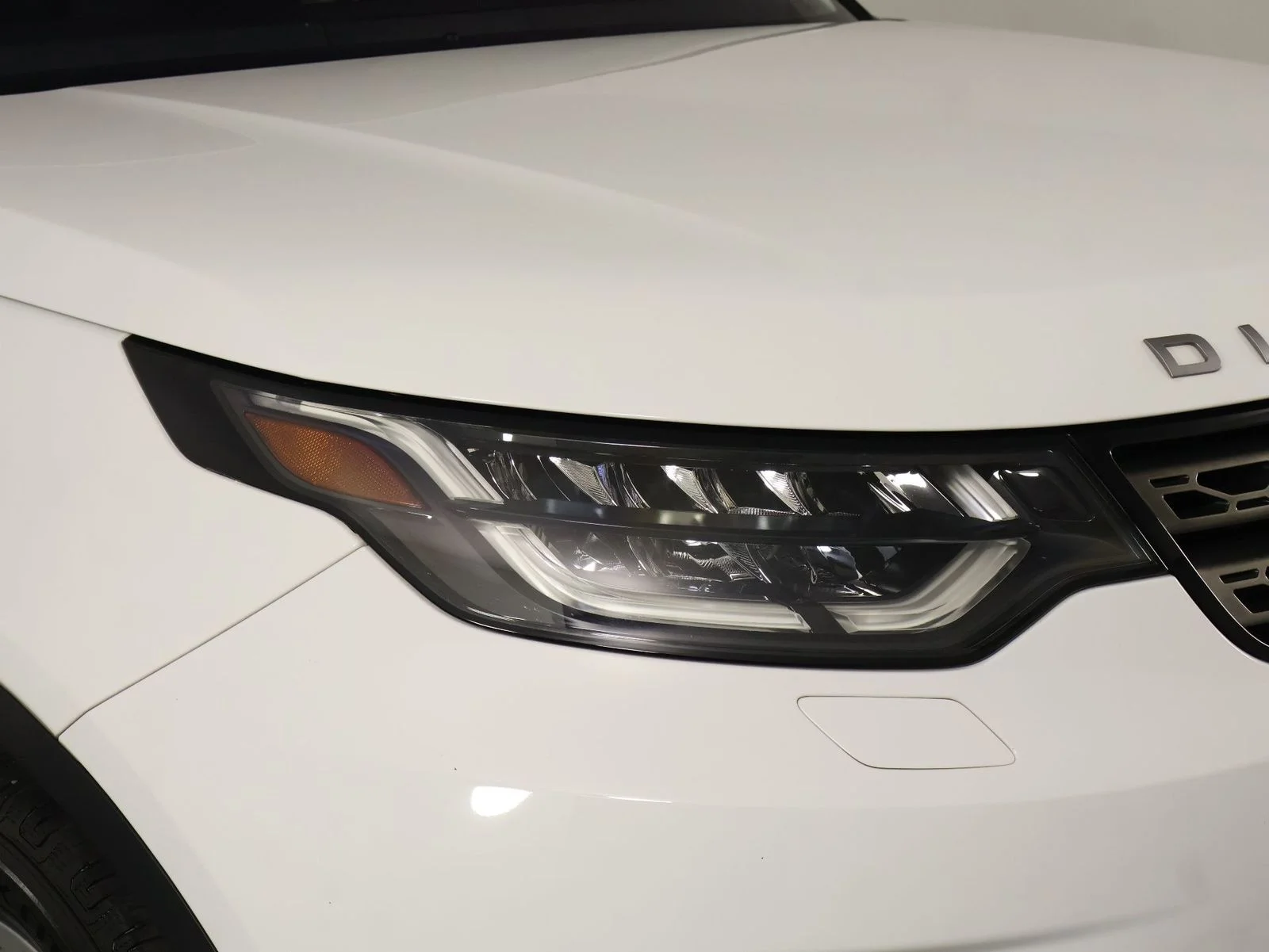 Used 2020 Fuji White Land Rover SE image 25
