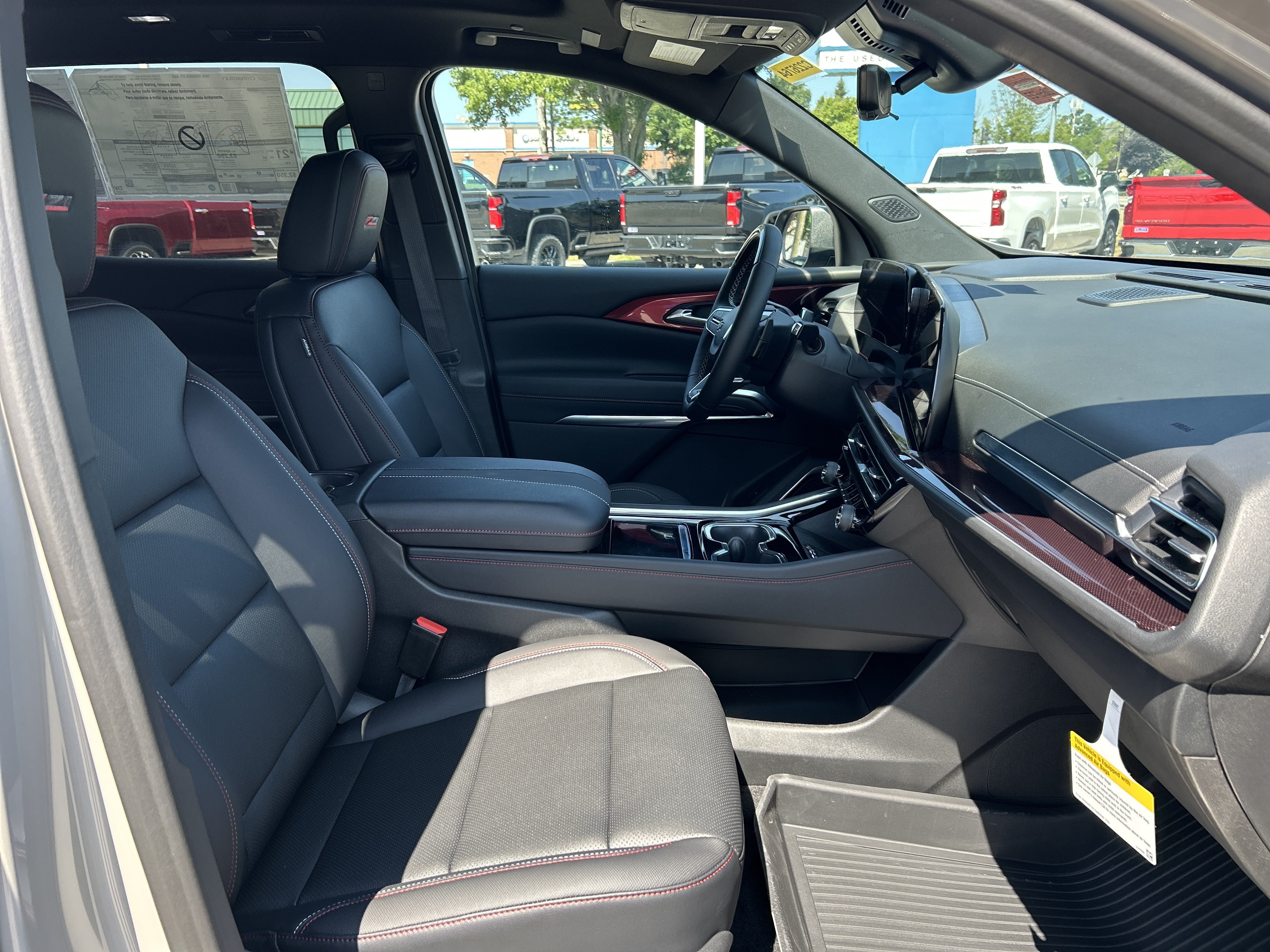 2026 Chevrolet Traverse Z71 - Photo 10