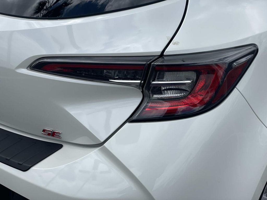 Used 2020 White Toyota SE image 6