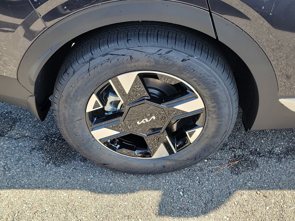 New 2026 Gray Kia LX image 38