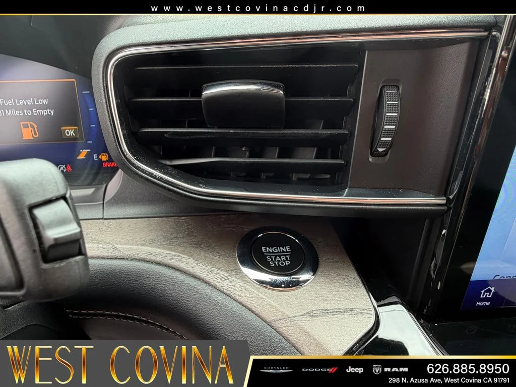 Used 2024 Silver Ford Platinum image 20