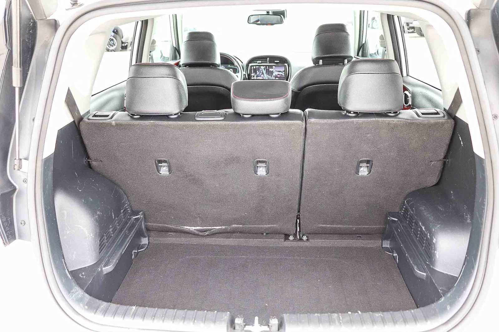 Used 2023 Snow White Pearl Kia GT-Line image 26