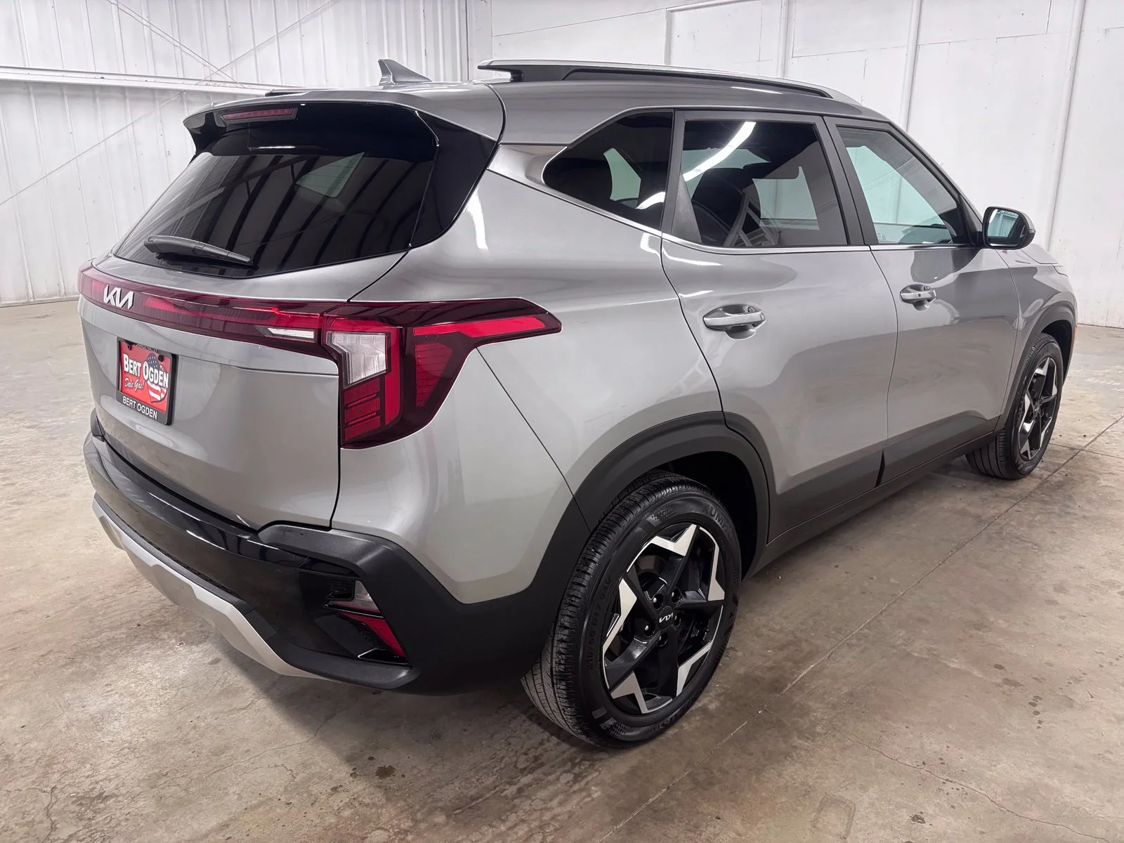Used 2026 Gray Kia EX image 6