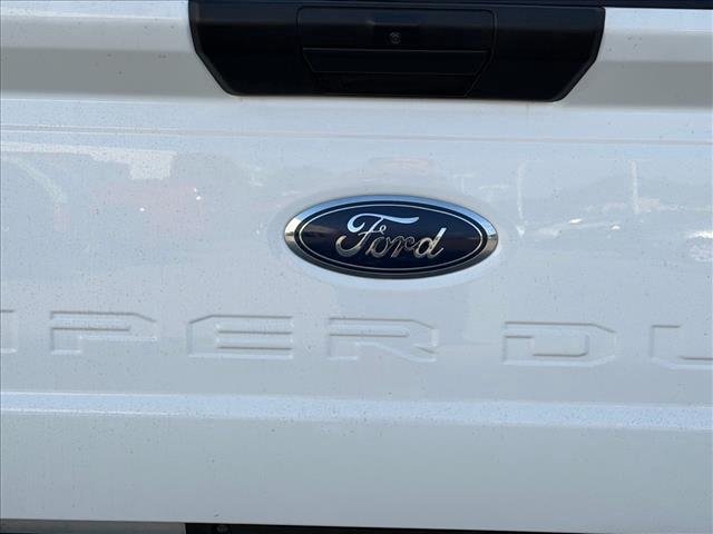Used 2024 Oxford White Ford XL image 13