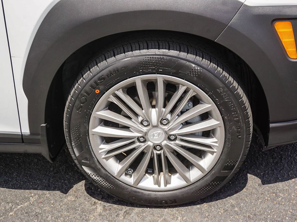 Used 2018 White Hyundai SEL image 9