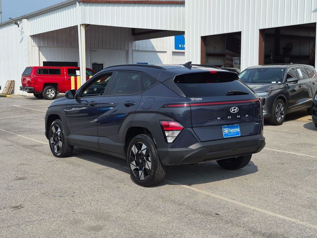 Used 2024 Blue Hyundai SEL image 3