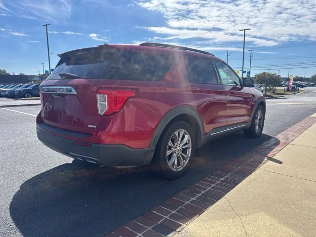 Used 2020 Red Ford XLT image 7