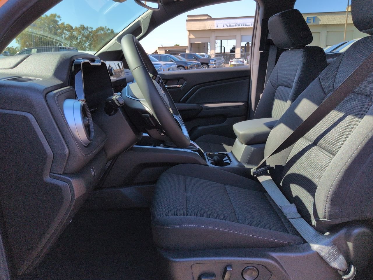 2026 Chevrolet Colorado LT - Photo 20