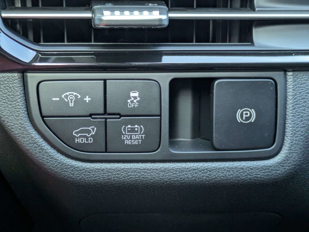 New 2026 Wolf Gray Kia SX Prestige image 26