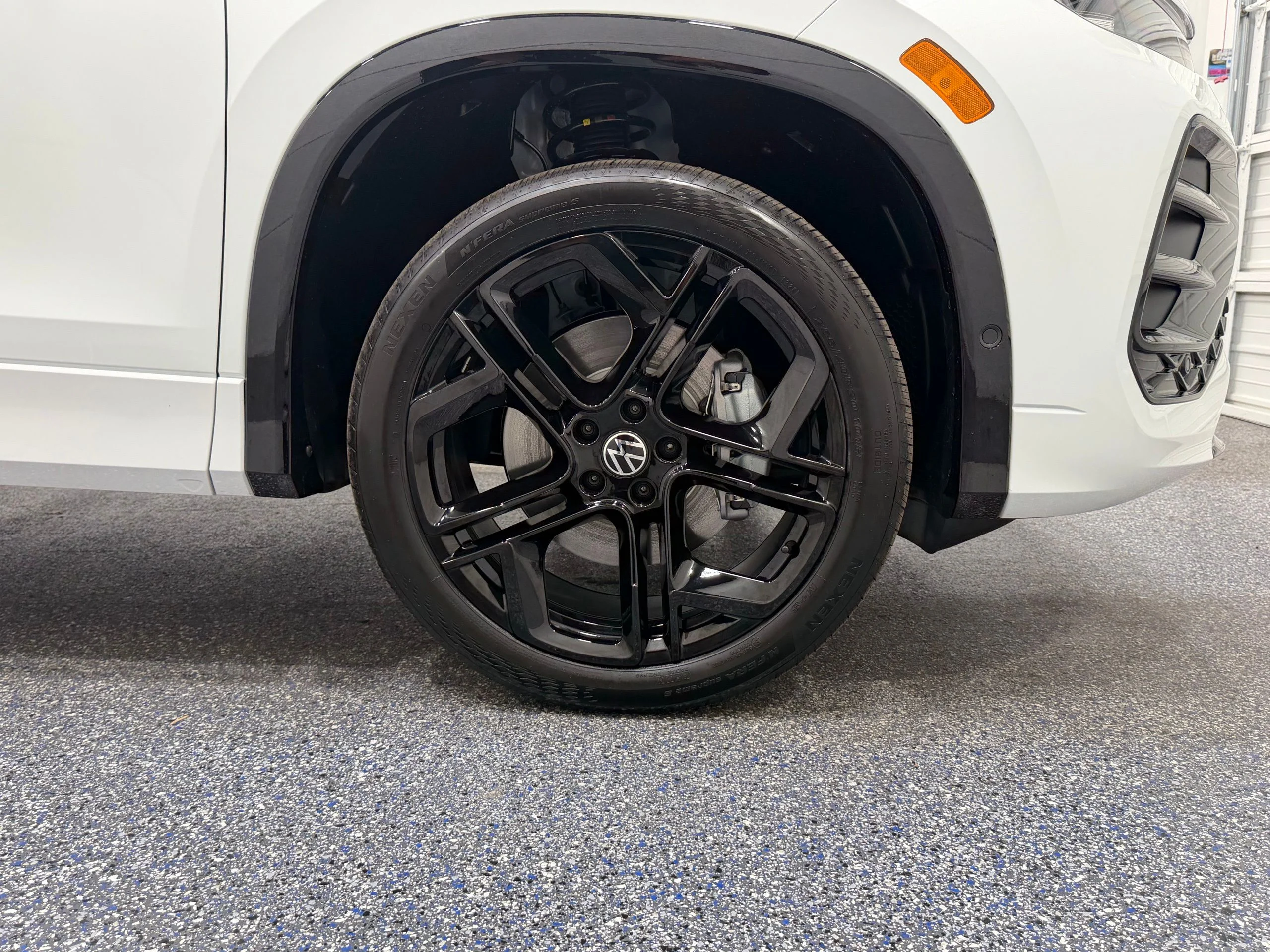 New 2026 White Volkswagen SE R-Line Black image 14