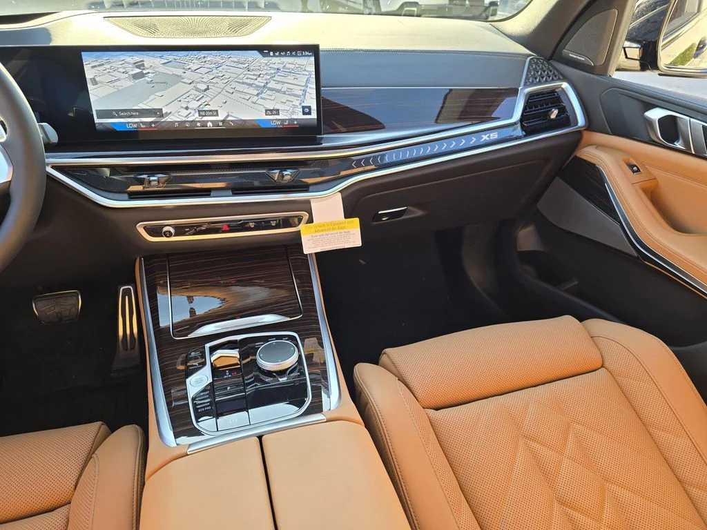Used 2026 Black BMW sDrive40i image 9