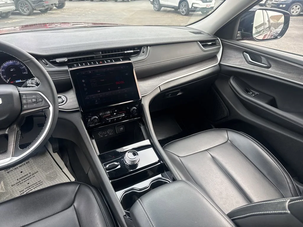 Used 2023 Red Jeep Limited image 15