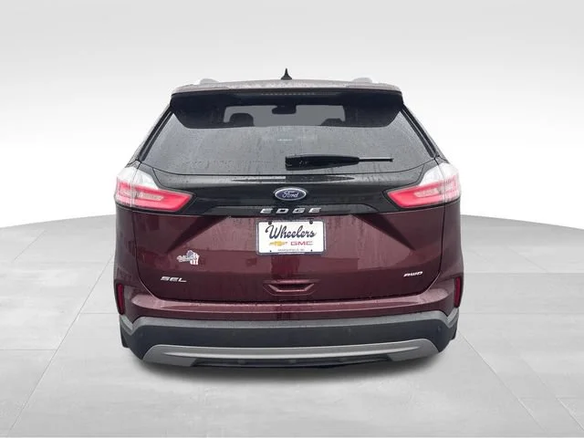 Used 2021 Red Ford SEL image 4