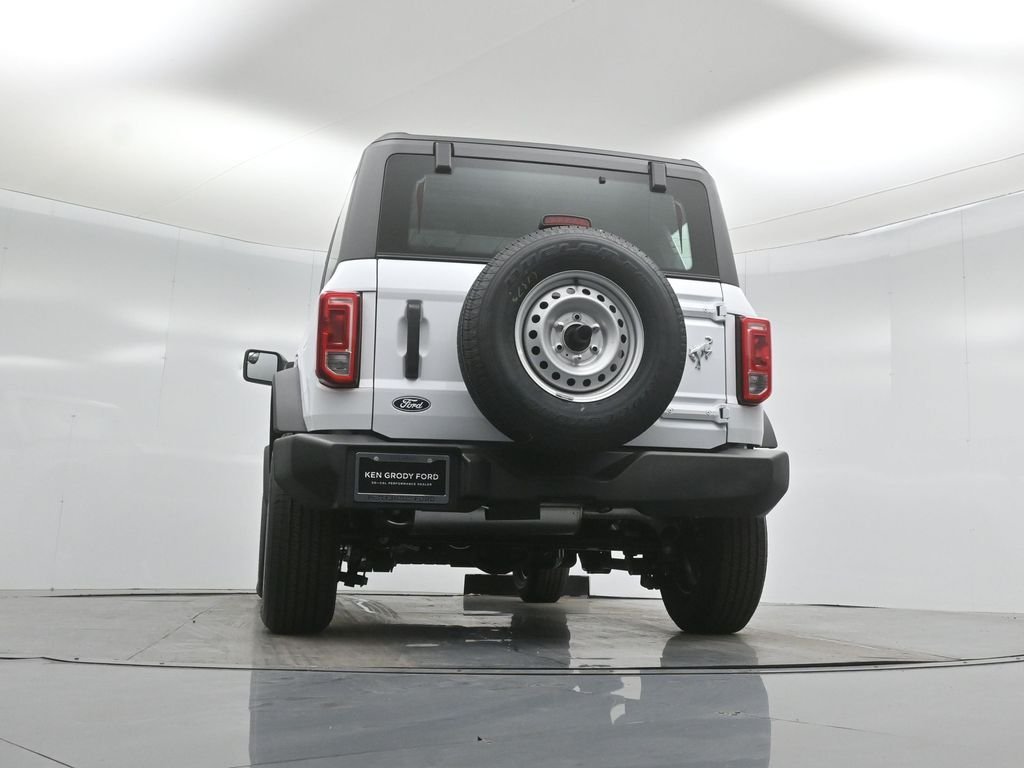 New 2026 Oxford White Ford Base image 47