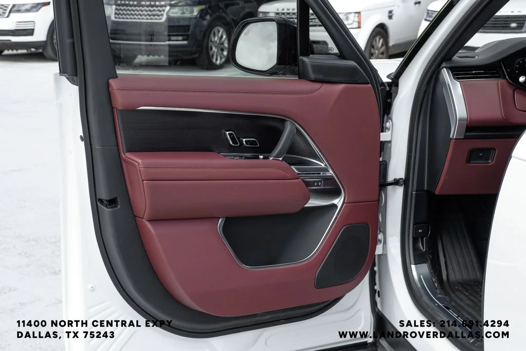 New 2026 Fuji White Land Rover SE image 47
