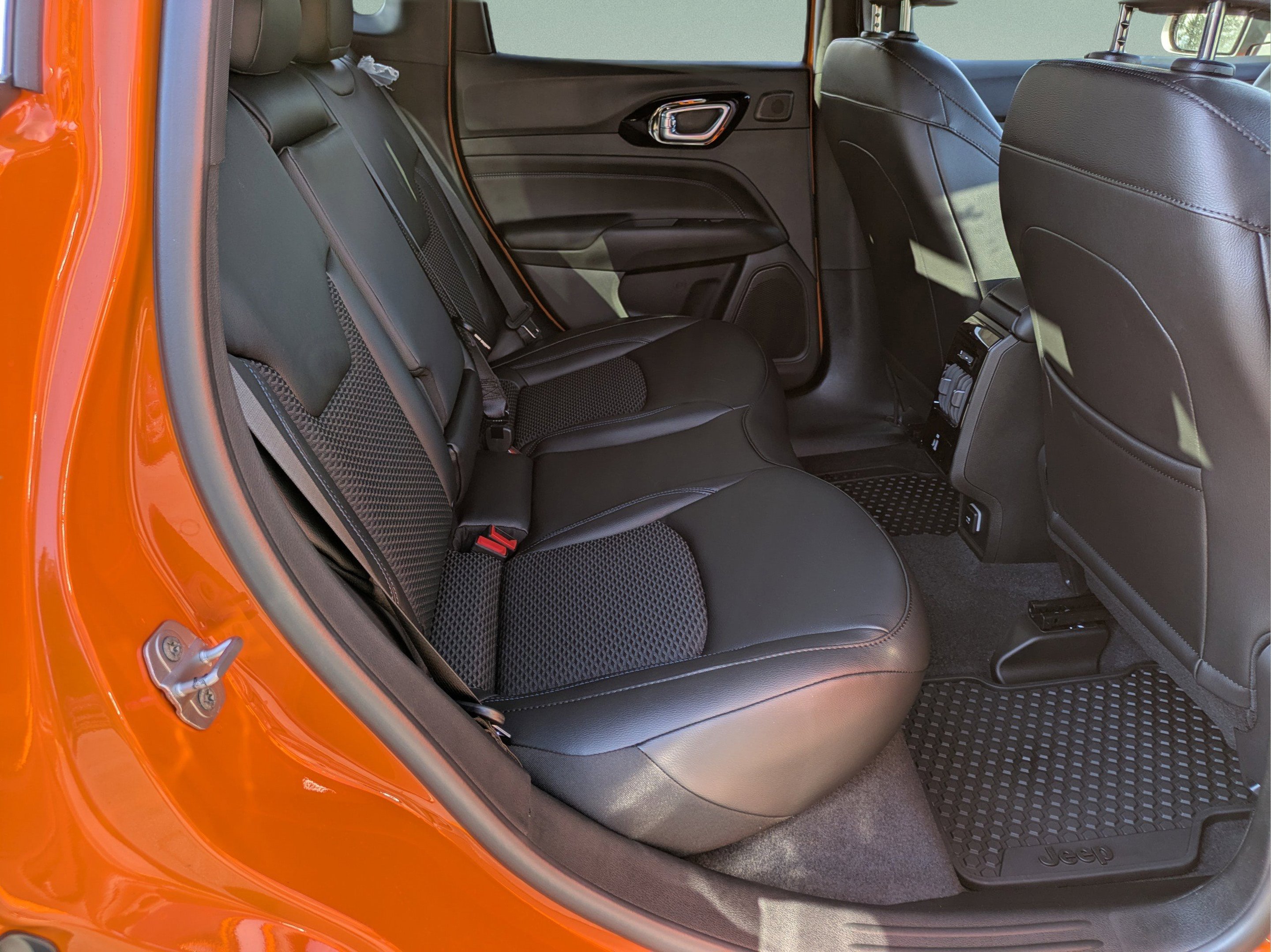 New 2026 Joose (DISC) Jeep Latitude Altitude image 13