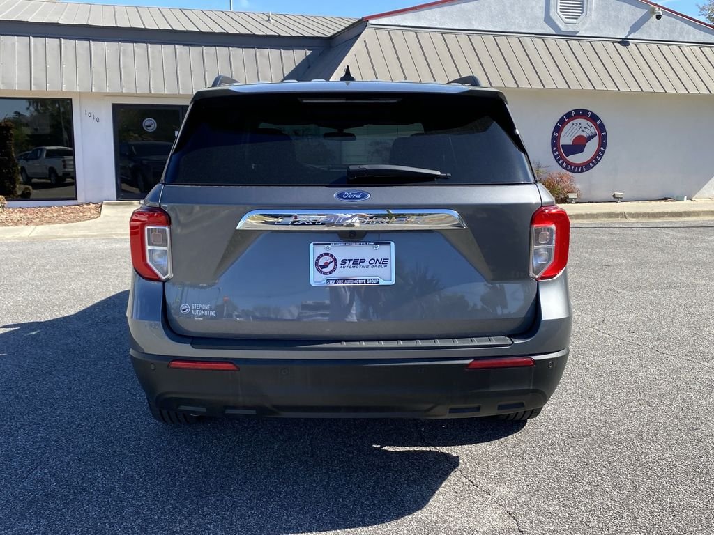 Used 2024 Gray Ford XLT image 7