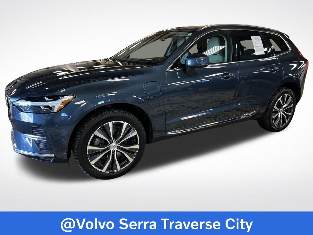 Certified Used 2022 Blue Volvo T8 Inscription Expression image 1