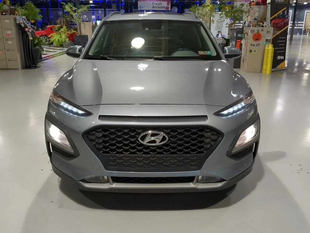Used 2020 Silver Hyundai SEL Plus image 3