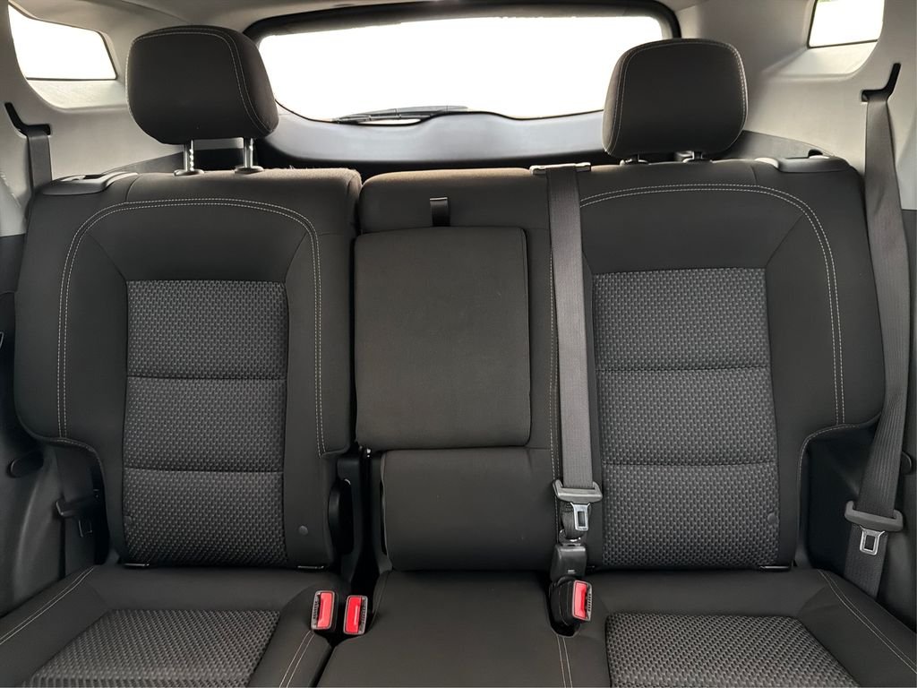 Used 2022 Summit White GMC SLE image 15