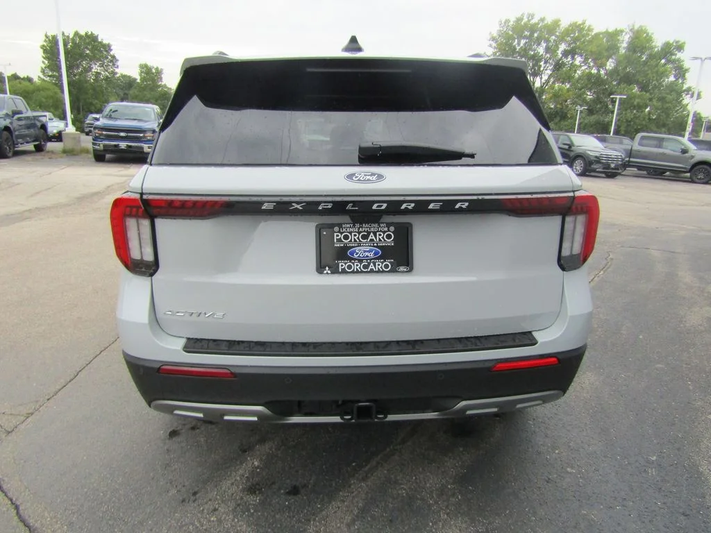 New 2027 Avalanche Gray Ford Active image 6