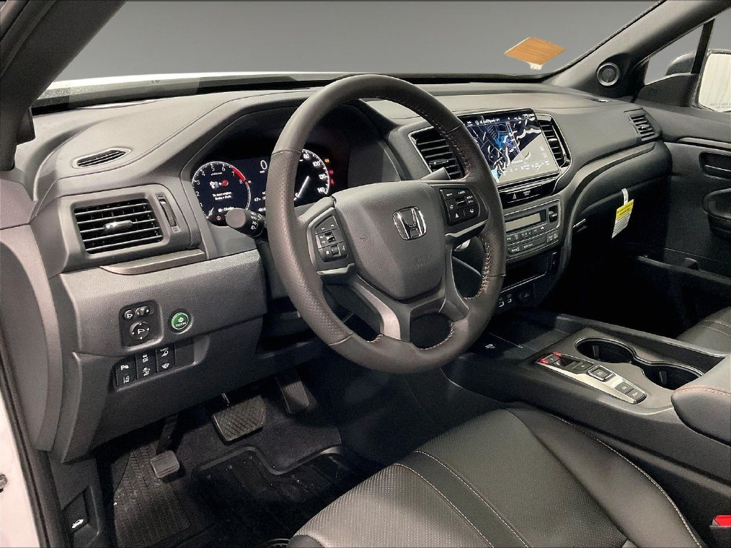 Used 2025 White Honda TrailSport+ image 8