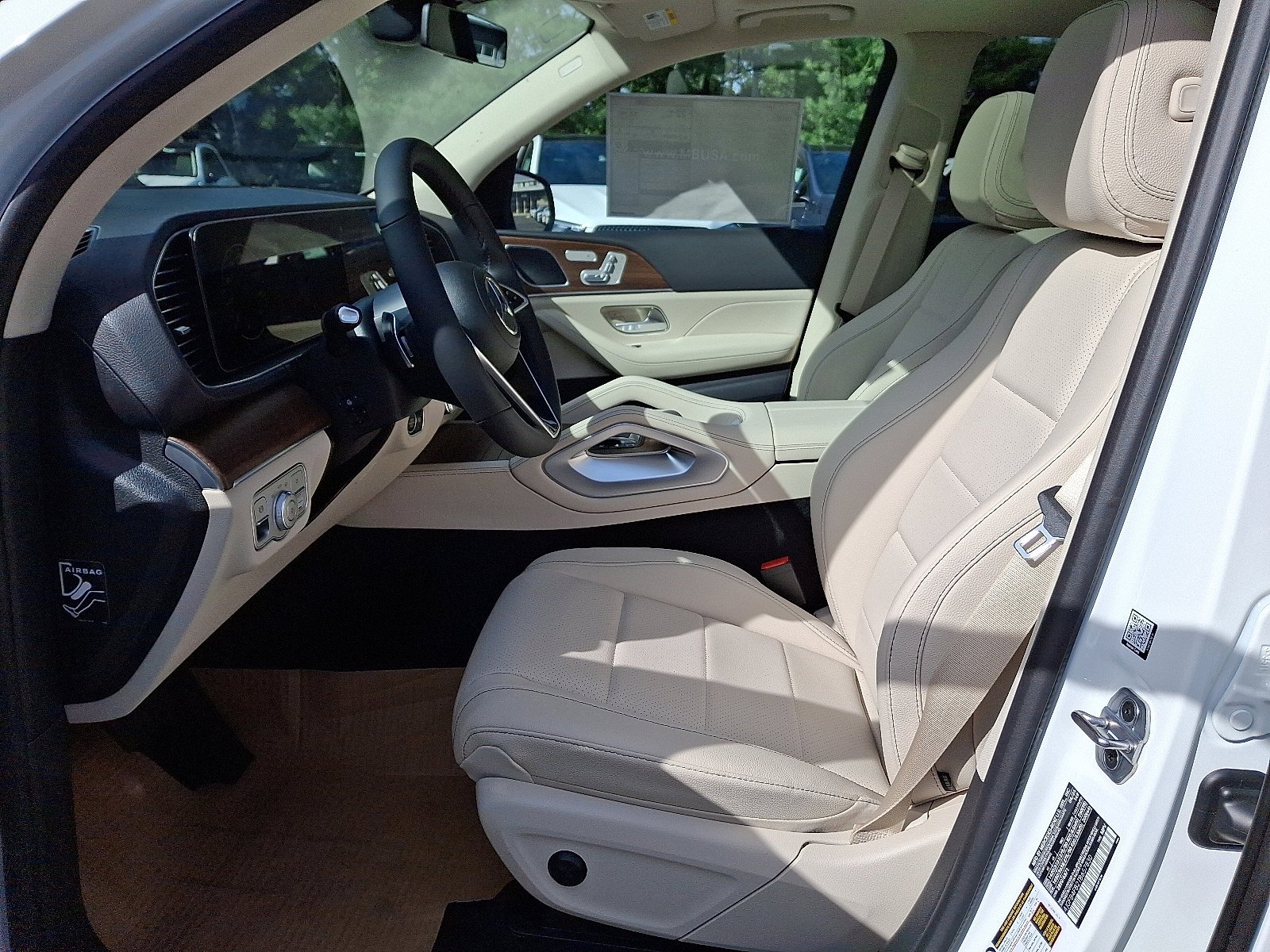 New 2026 Polar White Mercedes-Benz GLE 350 image 8
