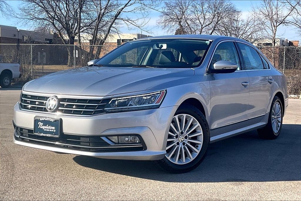 Used 2017 Volkswagen Passat SE with VIN 1VWBT7A39HC064952 for sale in Palatine, IL