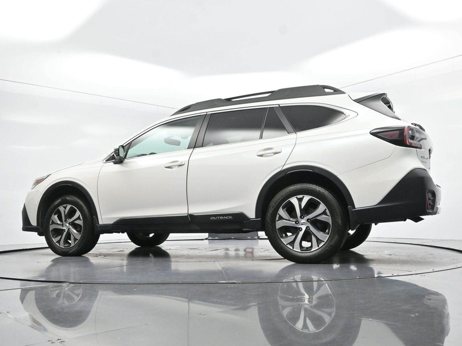 Used 2022 Crystal White Pearl Subaru Limited image 44