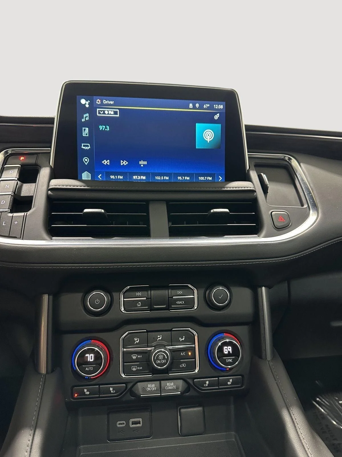 Used 2023 Summit White Chevrolet LT image 12