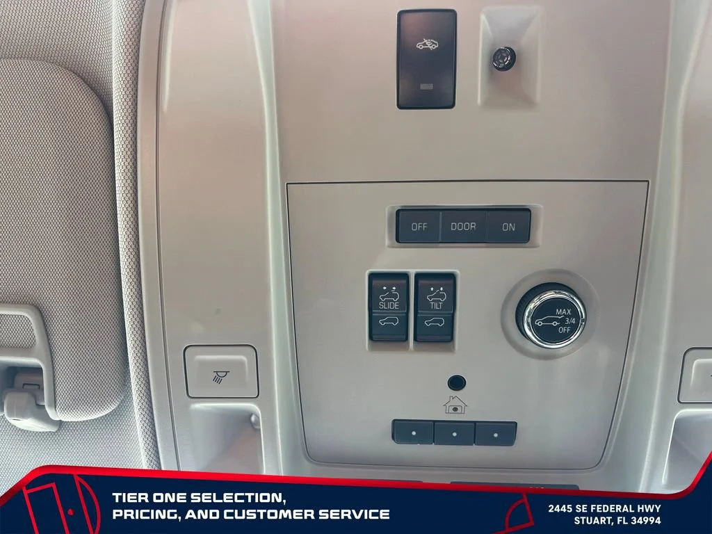 Used 2020 BLACK RAVEN Cadillac Premium Luxury image 28