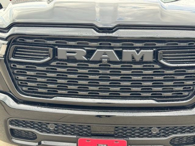 New 2026 Diamond Black Crystal Pearl-Coat Exterior Paint RAM Big Horn image 35