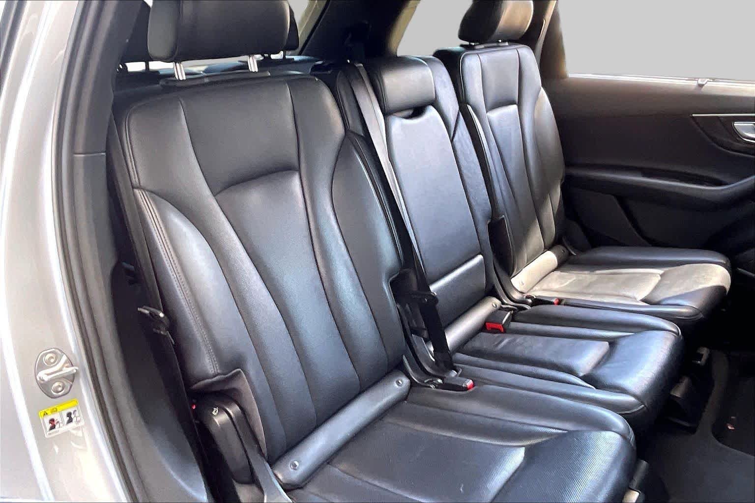 Used 2018 Florett Silver Metallic Audi Prestige image 20