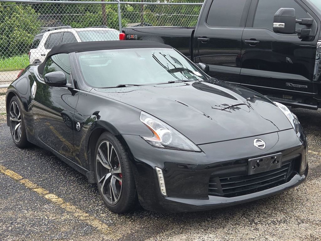 2018 Nissan 370Z Touring Sport RWD photo