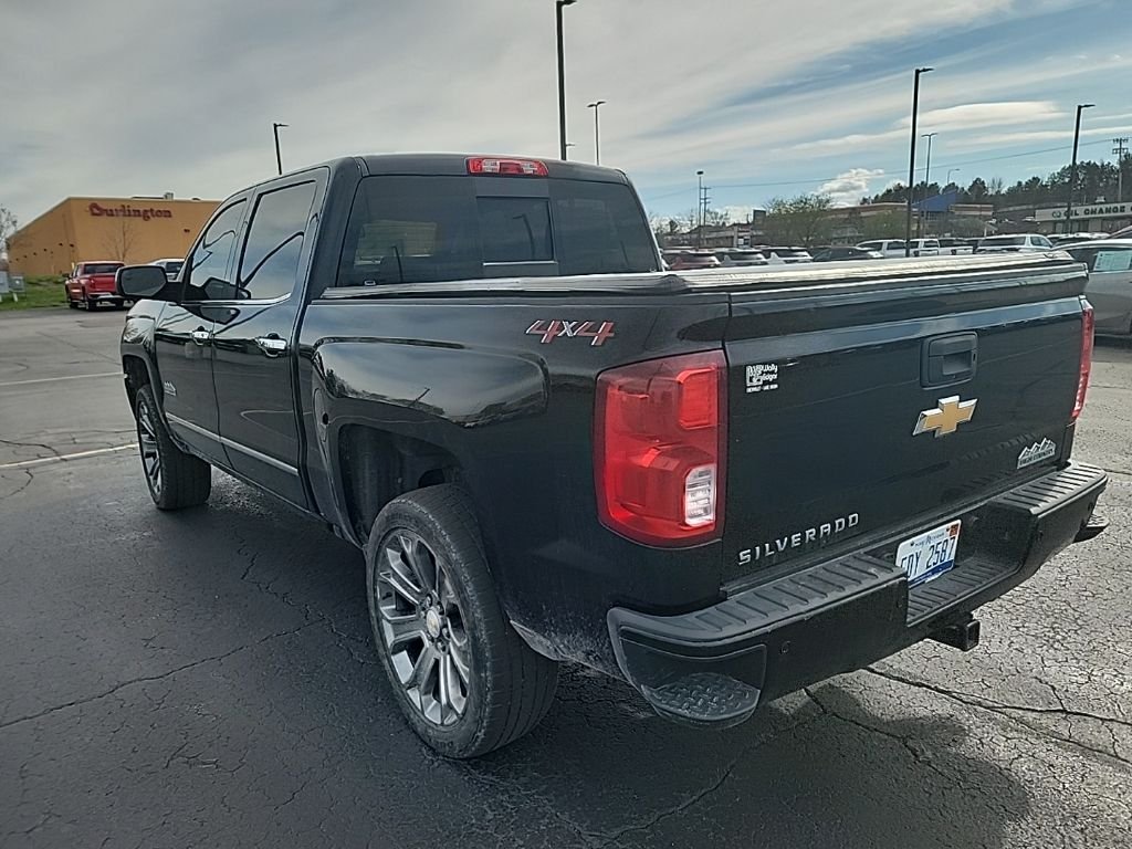 Used 2018 Black Chevrolet High Country image 7