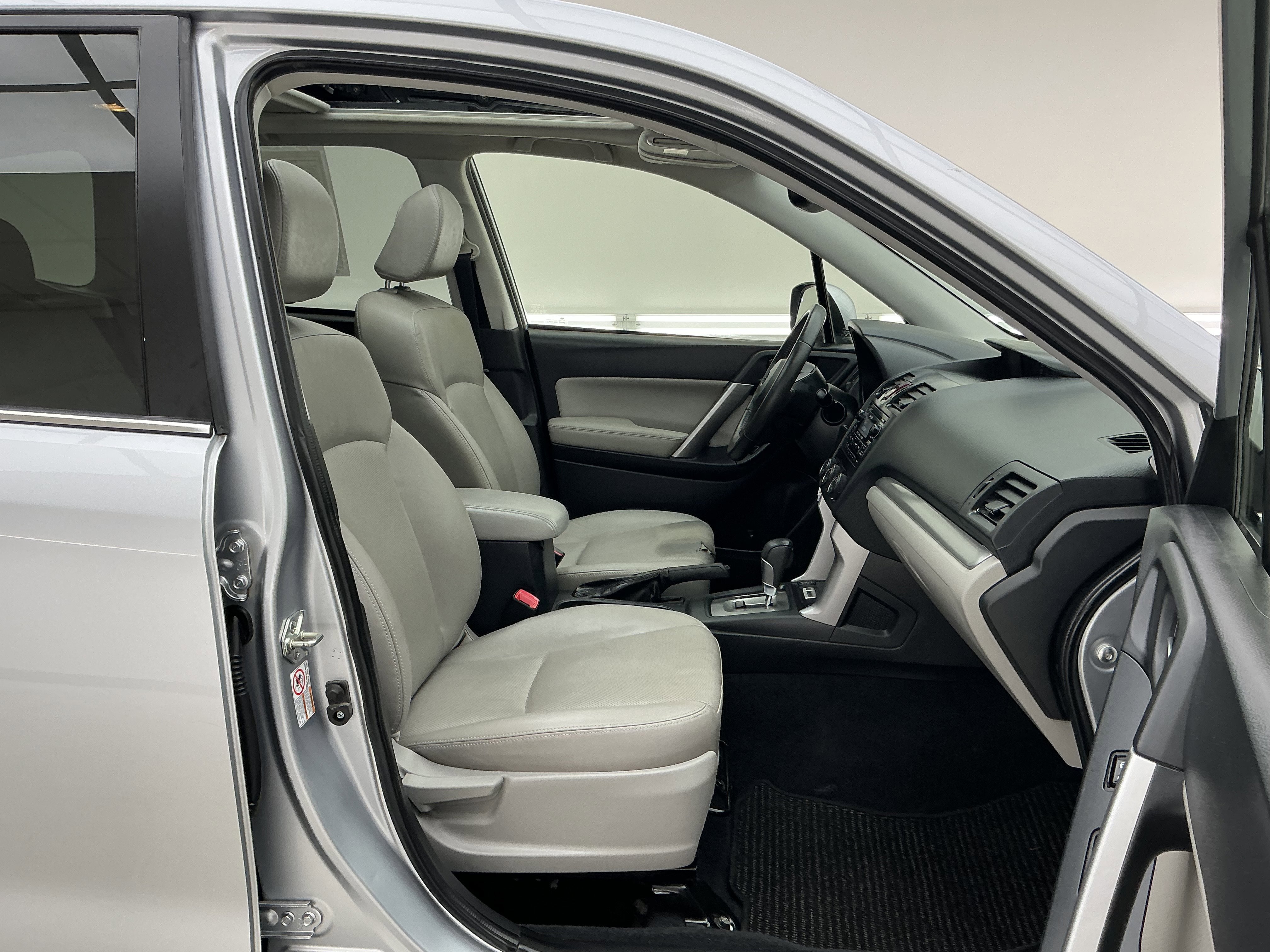 Used 2015 Ice Silver Metallic Subaru 2.5i Limited image 26