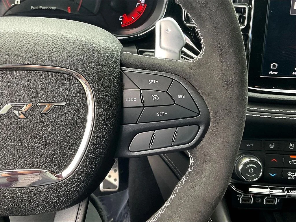 Used 2026 Vapor Gray Dodge SRT Hellcat image 12
