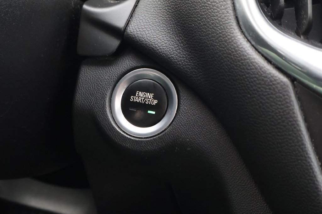 Used 2019 KINETIC BLUE METALLIC Chevrolet LT image 29