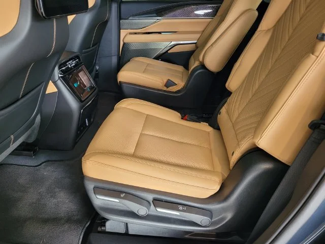 2025 Cadillac Escalade IQ Sport 2 - Photo 15