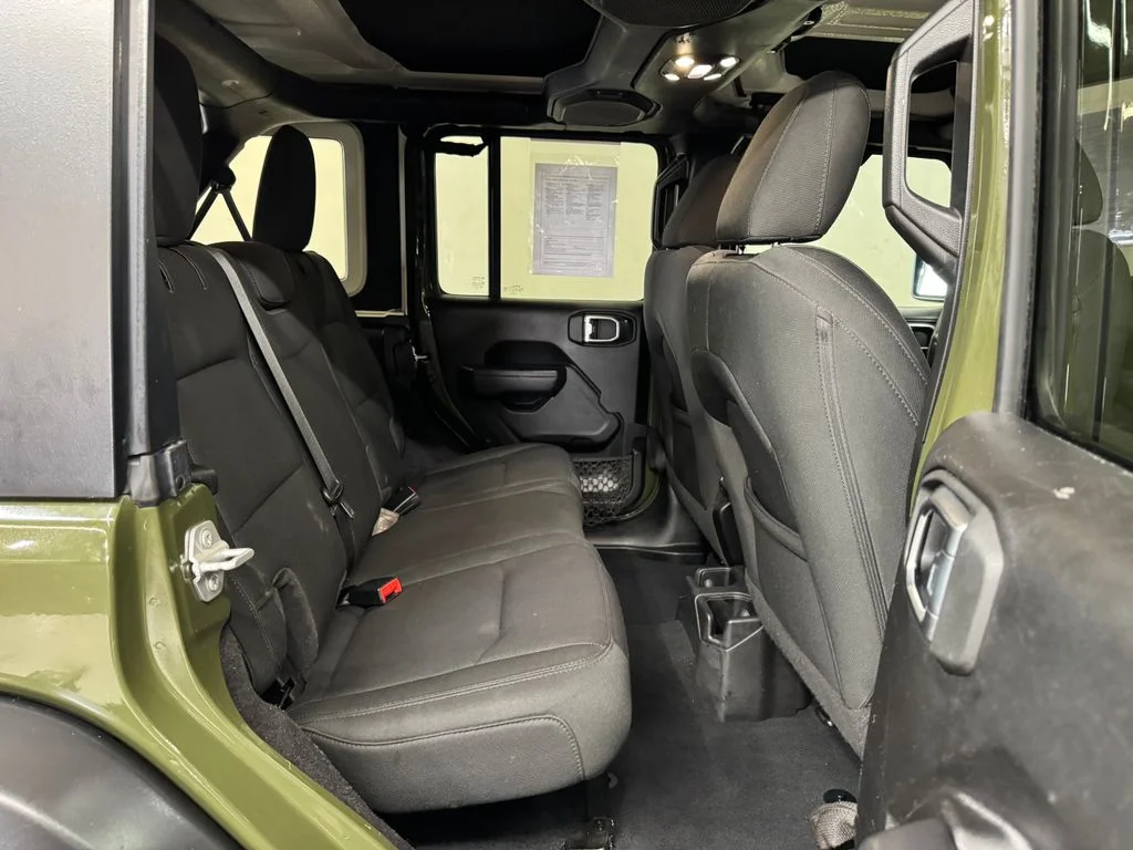 Used 2022 Green Jeep Unlimited Sport Altitude image 28